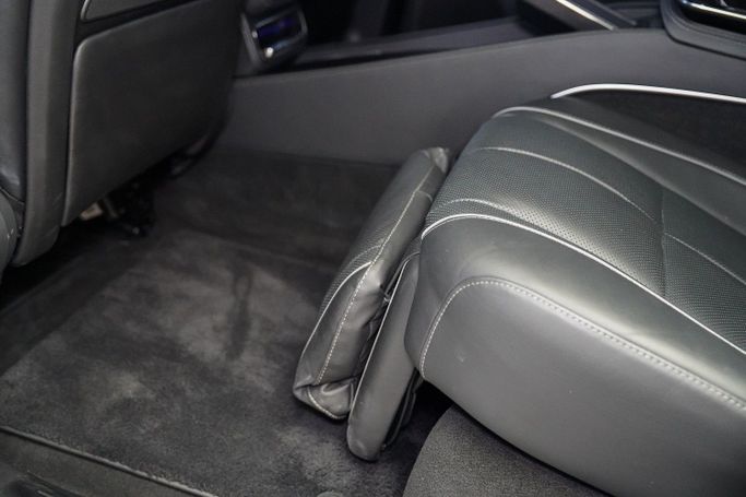 Used Mercedes-Benz Maybach GLS 600 I Facelift, 4.0 l, 2023 in Dubai by Exotic Cars, Black color. Other | AUTO.AE