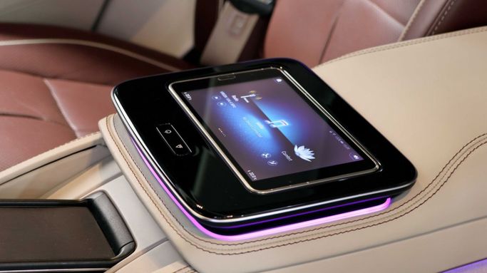 Подержанный Mercedes-Benz Maybach GLS 600 I, 4.0 л, 2021 в Дубае от The Car Superstore Черный цвет. GCC | AUTO.AE