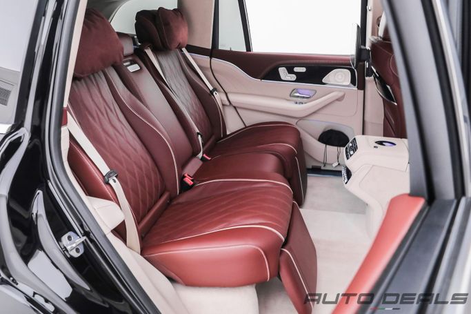 جديدة Mercedes-Benz Maybach GLS 600 أنا شد الوجه, 4.0 l, 2025 في في دبي من AUTO DEALS، اللون أسود. المواصفات الأوروبية | AUTO.AE