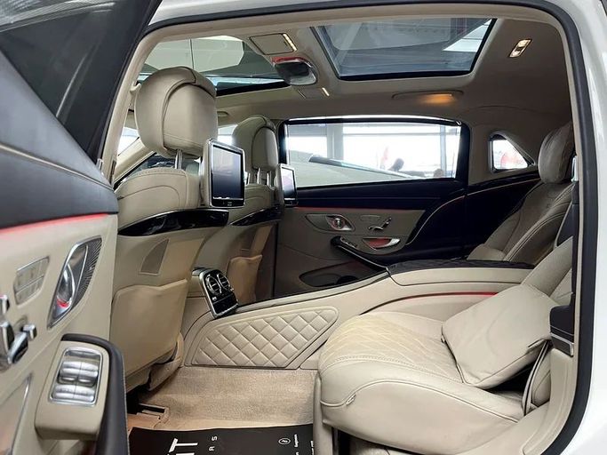 Used Mercedes-Benz Maybach S-Class 600 I (X222), 6.0 l, 2015 in Dubai by Space Motors, White color. GCC Specs | AUTO.AE