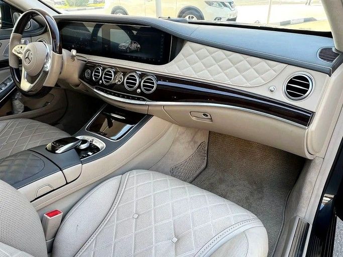 Подержанный Mercedes-Benz Maybach S-Class 560 I (X222) Рестайлинг, 4.0 л, 2018 в Дубае от Best Car Серый цвет. Японская | AUTO.AE