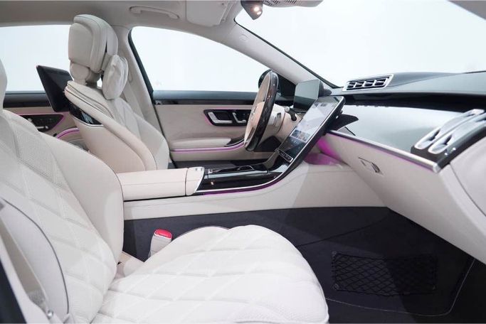 New Mercedes-Benz Maybach S-Class 480 II (Z223), 3.0 l, 2024 in Dubai by Oscar Motors, Black color. Chinese Specs | AUTO.AE