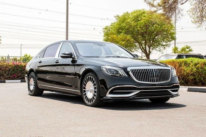 Used Mercedes-Benz Maybach S-Class 560 I (X222) Facelift, 4.0 l, 2020 in Dubai by Global Network Motors , Black color. Japanese Specs | AUTO.AE
