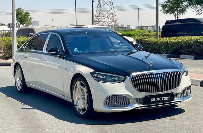 Подержанный Mercedes-Benz Maybach S-Class 680 II (Z223), 6.0 л, 2022 в Дубае от 66 Motors Белый цвет. GCC | AUTO.AE | Объявление #261879