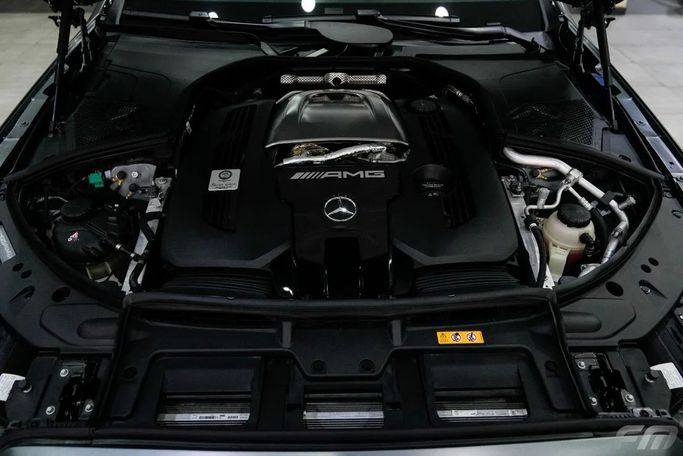 New Mercedes-Benz S-Class AMG 63 e AMG Long IV (W223), 4.0 l, 2023 in Dubai by Fakhoury, Silver color. European Specs | AUTO.AE