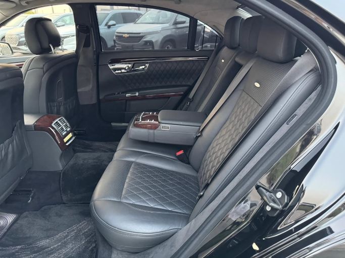 Used Mercedes-Benz S-Class AMG 63 AMG II (W221) Facelift, 6.2 l, 2010 in Dubai by Saeed Auto, Black color. Japanese Specs | AUTO.AE