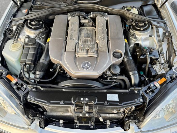 Подержанный Mercedes-Benz S-Class AMG 55 AMG I (W220) Рестайлинг, 5.4 л, 2003 в Дубае от Saeed Auto Серебристый цвет. Японская | AUTO.AE