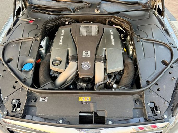 Used Mercedes-Benz S-Class AMG 63 AMG III (W222, C217), 5.5 l, 2015 in Dubai by Saeed Auto, Silver color. Japanese Specs | AUTO.AE
