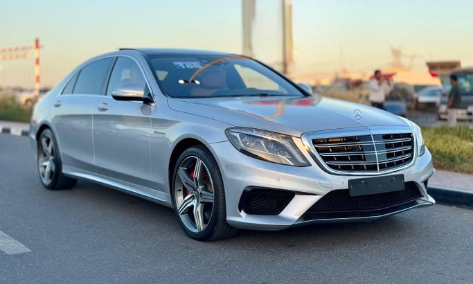 Used Mercedes-Benz S-Class AMG 63 AMG III (W222, C217), 5.5 l, 2015 in Dubai by Saeed Auto, Silver color. Japanese Specs | AUTO.AE