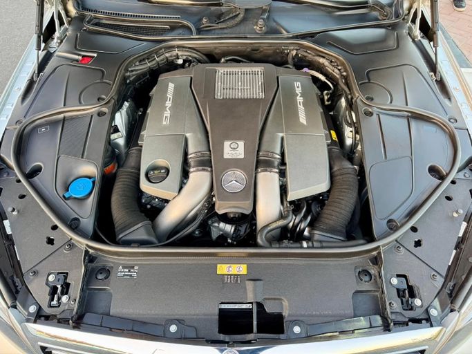 Used Mercedes-Benz S-Class AMG 63 AMG III (W222, C217), 5.5 l, 2015 in Dubai by Saeed Auto, Silver color. Japanese Specs | AUTO.AE