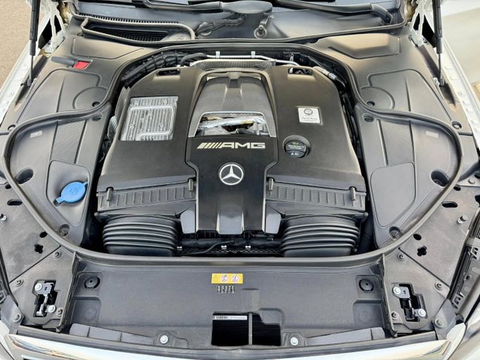 Used Mercedes-Benz S-Class AMG 63 AMG III (W222, C217) Facelift, 4.0 l, 2018 in Dubai by Saeed Auto, White color. Japanese Specs | AUTO.AE