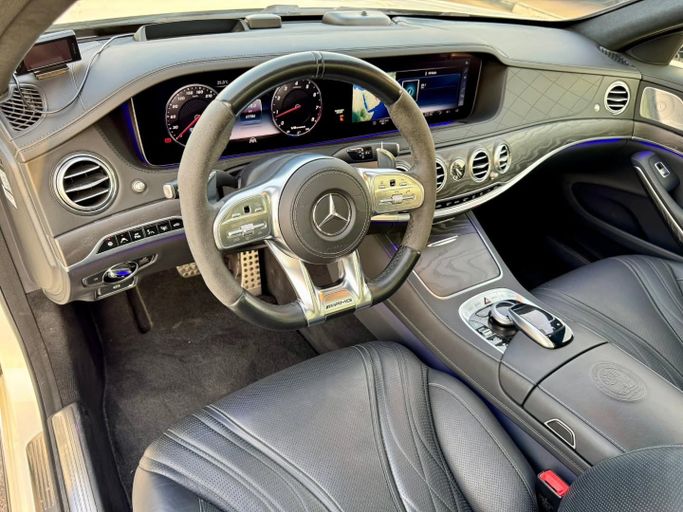 Used Mercedes-Benz S-Class AMG 63 AMG III (W222, C217) Facelift, 4.0 l, 2018 in Dubai by Saeed Auto, White color. Japanese Specs | AUTO.AE