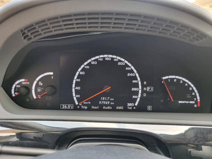 Подержанный Mercedes-Benz S-Class AMG 63 AMG II (W221) Рестайлинг, 6.2 л, 2010 в Дубае от Saeed Auto Белый цвет. Японская | AUTO.AE