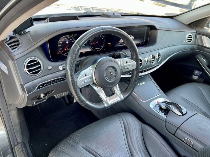 Used Mercedes-Benz S-Class AMG 63 AMG Long III (W222, C217) Facelift, 4.0 l, 2018 in Dubai by Saeed Auto, Grey color. Japanese Specs | AUTO.AE