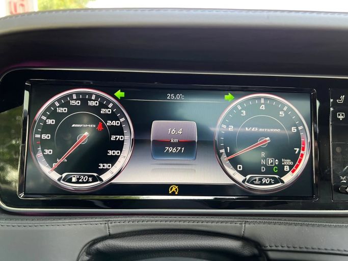 Подержанный Mercedes-Benz S-Class AMG 63 AMG III (W222, C217), 5.5 л, 2015 в Дубае от Saeed Auto Черный цвет. Японская | AUTO.AE