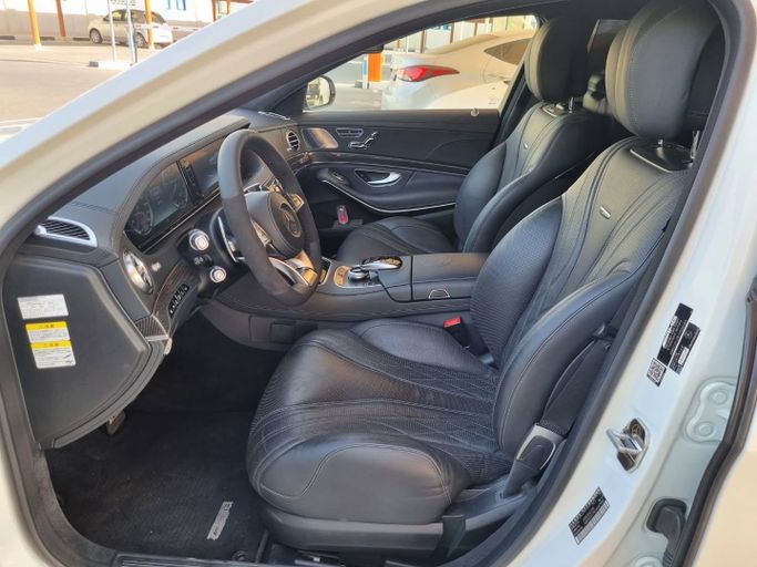 Подержанный Mercedes-Benz S-Class AMG 63 AMG III (W222, C217), 5.5 л, 2016 в Дубае от Saeed Auto Белый цвет. Японская | AUTO.AE