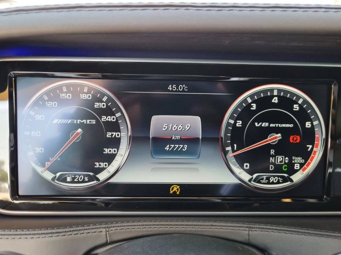 Подержанный Mercedes-Benz S-Class AMG 63 AMG III (W222, C217), 5.5 л, 2016 в Дубае от Saeed Auto Белый цвет. Японская | AUTO.AE