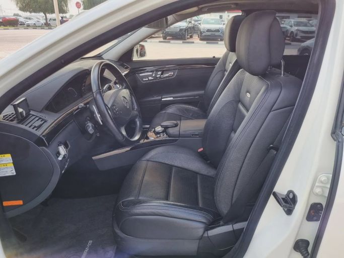 Used Mercedes-Benz S-Class AMG 63 AMG II (W221) Facelift, 6.2 l, 2010 in Dubai by Saeed Auto, White color. Japanese Specs | AUTO.AE
