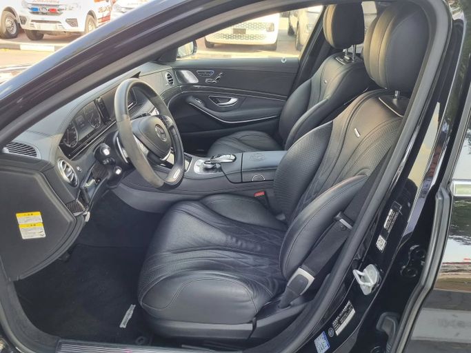 Used Mercedes-Benz S-Class AMG 63 AMG III (W222, C217), 5.5 l, 2015 in Dubai by Saeed Auto, Black color. Japanese Specs | AUTO.AE