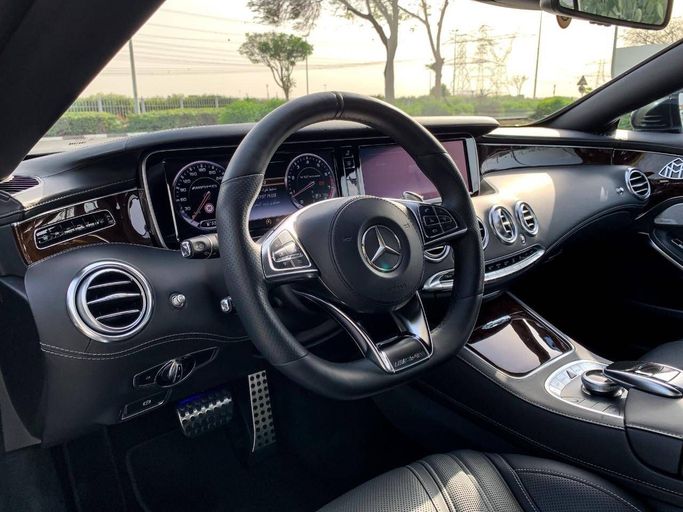 Used Mercedes-Benz S-Class AMG 65 AMG III (W222, C217), 6.0 l, 2016 in Dubai by Space Motors, Black color. GCC Specs | AUTO.AE