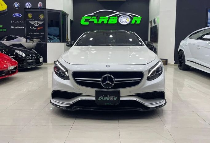 Подержанный Mercedes-Benz S-Class AMG 63 AMG III (W222, C217), 5.5 л, 2015 в Дубае от Carbon Cars Белый цвет. GCC | AUTO.AE