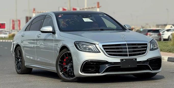 Подержанный Mercedes-Benz S-Class AMG 63 AMG Long III (W222, C217) Рестайлинг, 4.0 л, 2018 в Дубае от Mirza Automobile FZE Серебристый цвет. Японская | AUTO.AE
