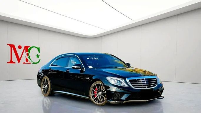 Подержанный Mercedes-Benz S-Class AMG 63 AMG III (W222, C217), 5.5 л, 2015 в Дубае от Mirza Automobile FZE Черный цвет. Японская | AUTO.AE