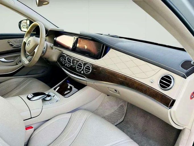 Подержанный Mercedes-Benz S-Class AMG 63 AMG III (W222, C217), 5.5 л, 2014 в Дубае от Mirza Automobile FZE Серебристый цвет. Японская | AUTO.AE