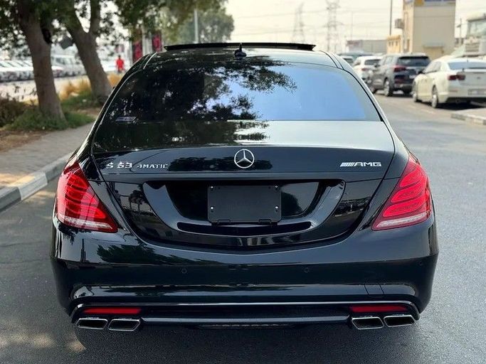 Подержанный Mercedes-Benz S-Class AMG 63 AMG Long III (W222, C217), 5.5 л, 2015 в Дубае от Best Car Черный цвет. Японская | AUTO.AE