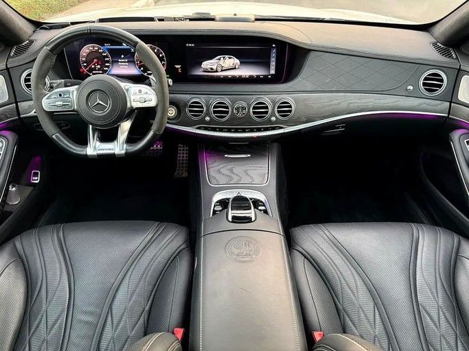 Подержанный Mercedes-Benz S-Class AMG 63 AMG Long III (W222, C217) Рестайлинг, 4.0 л, 2018 в Дубае от Best Car Белый цвет. Японская | AUTO.AE