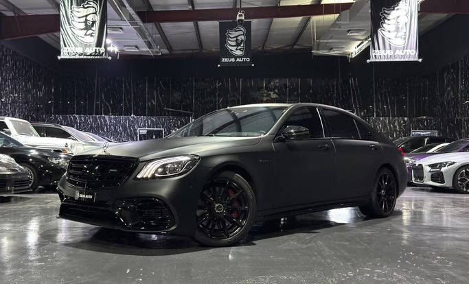 مستعملة ⁦Mercedes-Benz S-Class AMG 63 AMG Long ثالثاً (W222، C217)، 5.5 l، 2016⁩ في في الإمارات, دبي من Zeus Motors، اللون أسود. المواصفات اليابانية | AUTO.AE | إعلان #287484