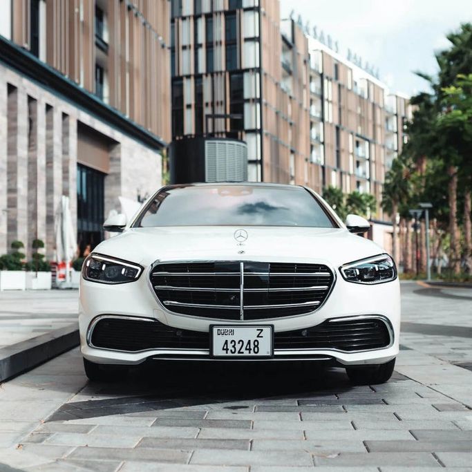 Mercedes-Benz S-Class 500 4MATIC VII (W223), 2021 business sedan for rent in Dubai by Sydney Rental Car, white color | AUTO.AE