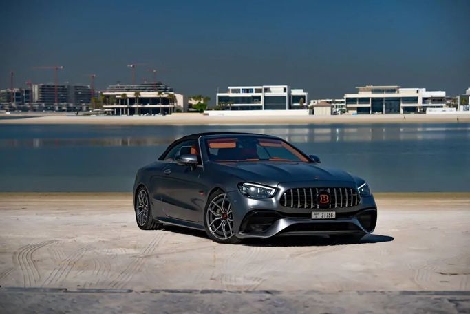 Mercedes-Benz S-Class 560 4MATIC VII (W223), 2023 седан бизнес класса в Дубае от Royal Dream черный цвет | AUTO.AE