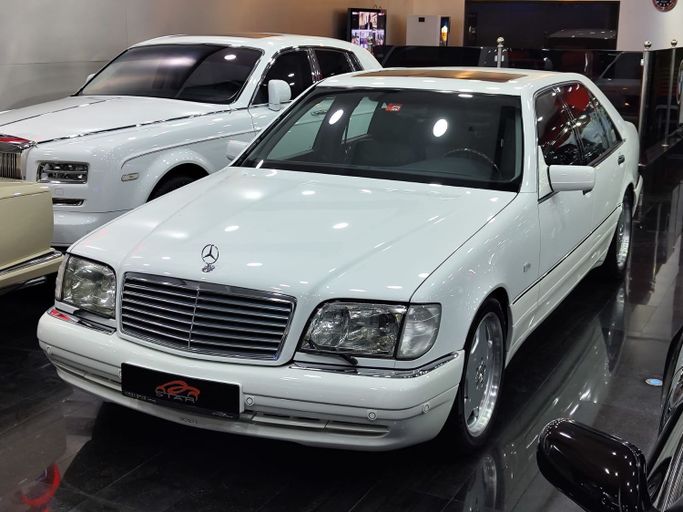 Used Mercedes-Benz S-Class 600 Long III (W140) Facelift, 6.0 l, 1998 in Dubai by STAR COLLECTION LLC, White color. Japanese Specs | AUTO.AE