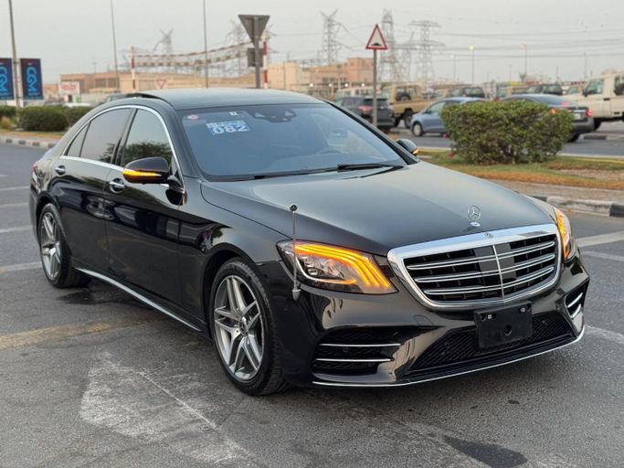 Used Mercedes-Benz S-Class 560 VI (W222, C217) Facelift, 4.0 l, 2018 in Dubai by Saeed Auto, Black color. Japanese Specs | AUTO.AE