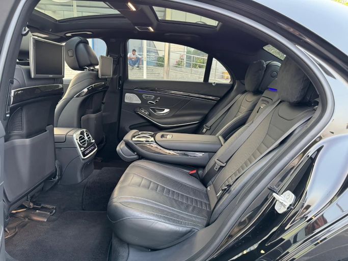 Used Mercedes-Benz S-Class 560 VI (W222, C217) Facelift, 4.0 l, 2018 in Dubai by Saeed Auto, Black color. Japanese Specs | AUTO.AE