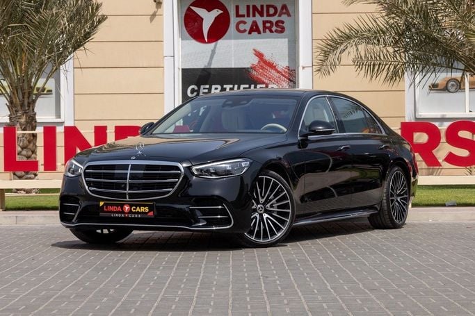 Подержанный Mercedes-Benz S-Class 580 4MATIC VII (W223), 4.0 л, 2024 в Дубае от Linda Cars Черный цвет. Европейская | AUTO.AE