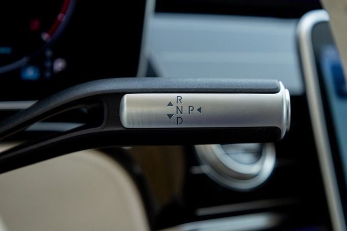 Подержанный Mercedes-Benz S-Class 580 4MATIC VII (W223), 4.0 л, 2024 в Дубае от Linda Cars Черный цвет. Европейская | AUTO.AE