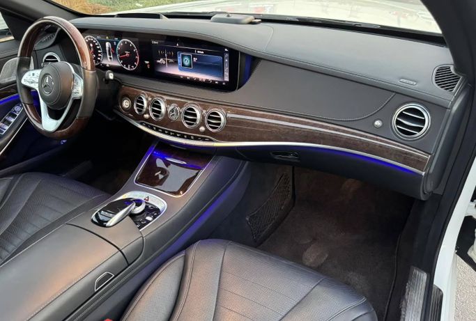 Used Mercedes-Benz S-Class 560 VI (W222, C217) Facelift, 4.0 l, 2020 in Dubai by Saeed Auto, White color. Japanese Specs | AUTO.AE