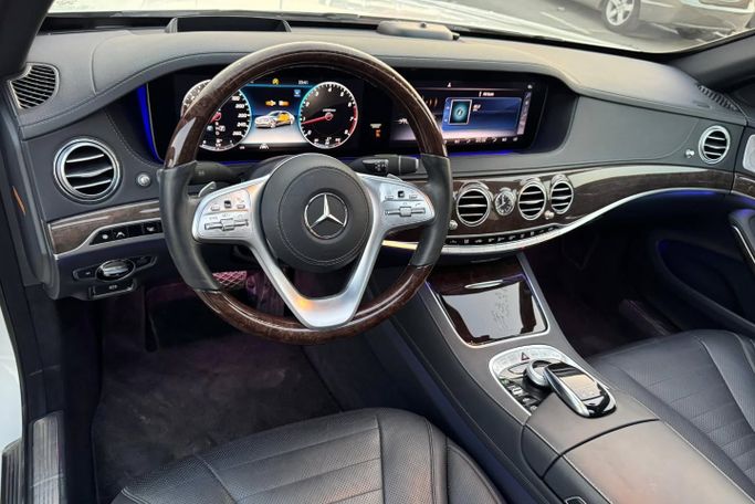 Used Mercedes-Benz S-Class 560 VI (W222, C217) Facelift, 4.0 l, 2020 in Dubai by Saeed Auto, White color. Japanese Specs | AUTO.AE