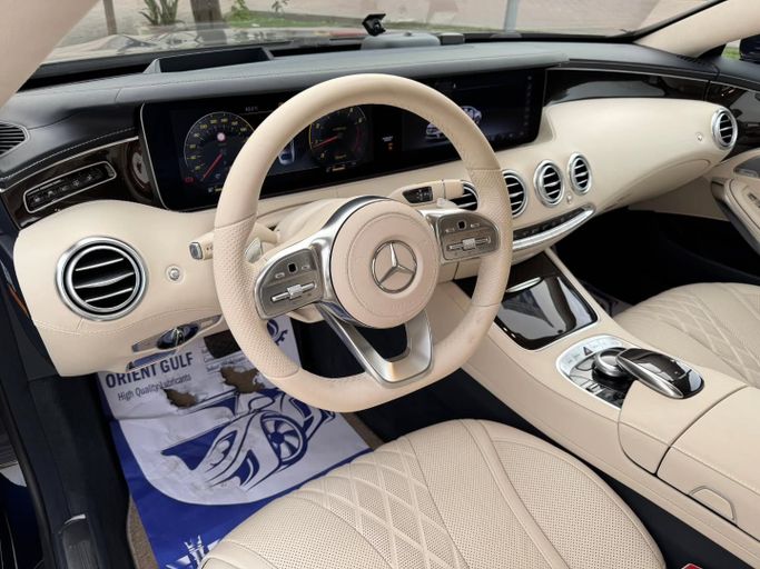 Подержанный Mercedes-Benz S-Class 560 4MATIC VI (W222, C217) Рестайлинг, 4.0 л, 2019 в Дубае от Saeed Auto Черный цвет. Японская | AUTO.AE