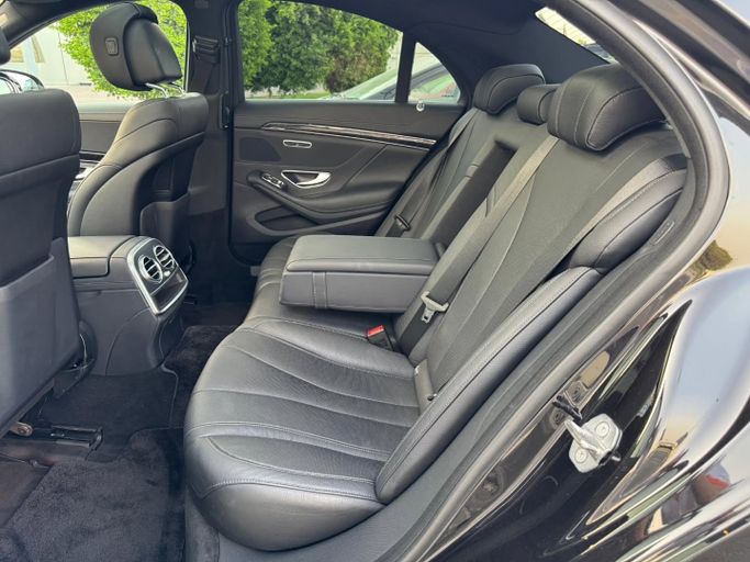 Подержанный Mercedes-Benz S-Class 450 VI (W222, C217) Рестайлинг, 3.0 л, 2018 в Дубае от Saeed Auto Черный цвет. Японская | AUTO.AE