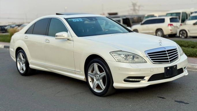 Подержанный Mercedes-Benz S-Class 350 V (W221) Рестайлинг, 3.5 л, 2010 в Дубае от Saeed Auto Белый цвет. Японская | AUTO.AE