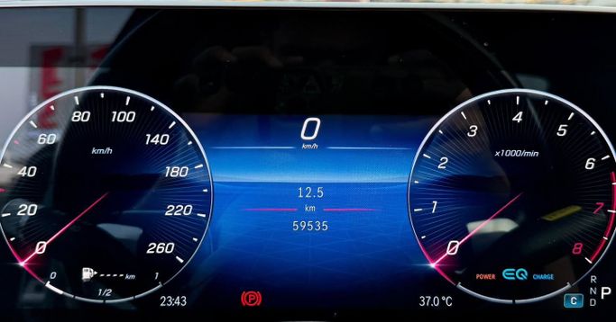 Подержанный Mercedes-Benz S-Class 500 4MATIC VII (W223), 3.0 л, 2022 в Дубае от Saeed Auto Черный цвет. Японская | AUTO.AE