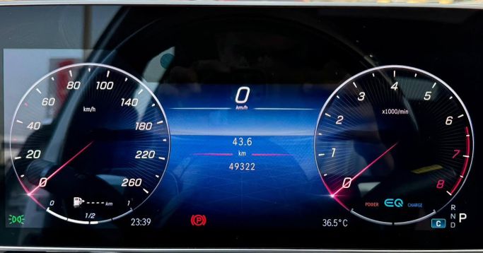 Подержанный Mercedes-Benz S-Class 500 4MATIC VII (W223), 3.0 л, 2022 в Дубае от Saeed Auto Белый цвет. Японская | AUTO.AE