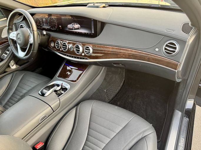 Подержанный Mercedes-Benz S-Class 450 VI (W222, C217) Рестайлинг, 3.0 л, 2018 в Дубае от Saeed Auto Черный цвет. Японская | AUTO.AE