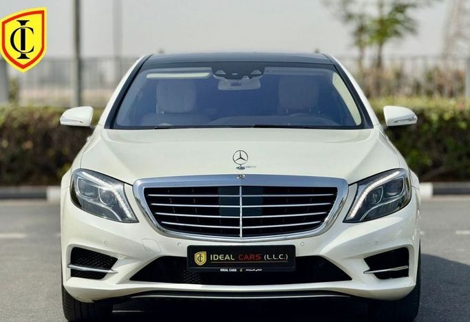 Подержанный Mercedes-Benz S-Class 500 VI (W222, C217), 4.7 л, 2017 в Дубае от Ideal Cars LLC Белый цвет. GCC | AUTO.AE