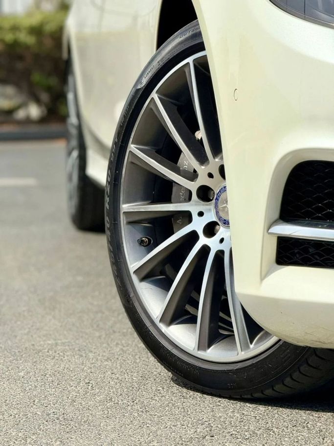 Подержанный Mercedes-Benz S-Class 500 VI (W222, C217), 4.7 л, 2017 в Дубае от Ideal Cars LLC Белый цвет. GCC | AUTO.AE