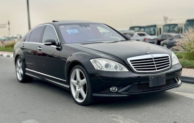 Подержанный Mercedes-Benz S-Class 550 Long V (W221), 5.5 л, 2007 в Дубае от Saeed Auto Черный цвет. Японская | AUTO.AE