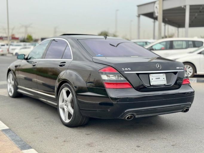 Подержанный Mercedes-Benz S-Class 550 Long V (W221), 5.5 л, 2007 в Дубае от Saeed Auto Черный цвет. Японская | AUTO.AE